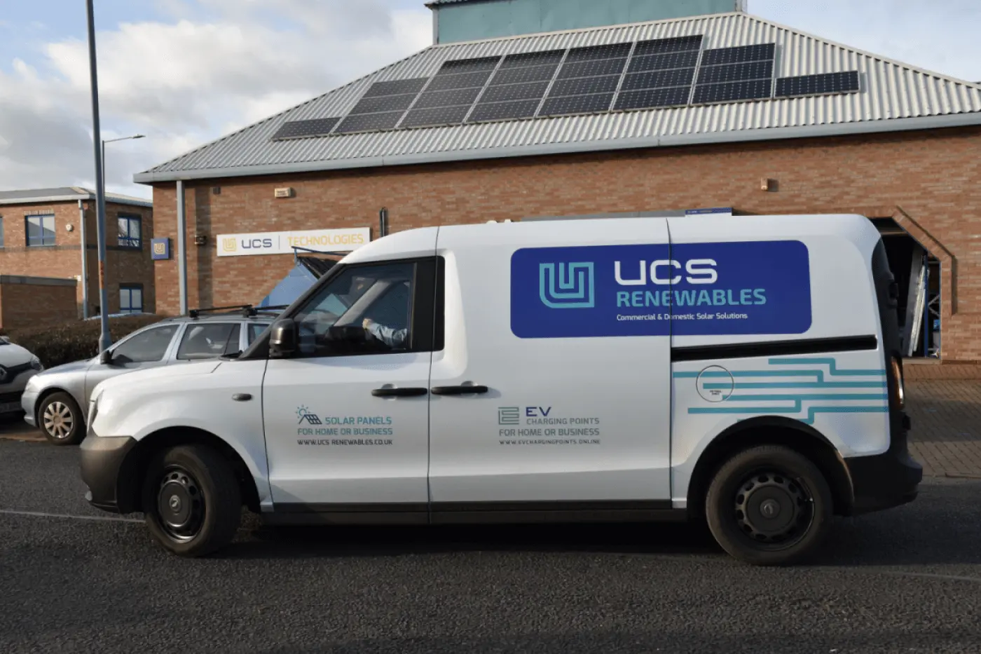Vans’ Hybrid Solution for UCS Technologies 2